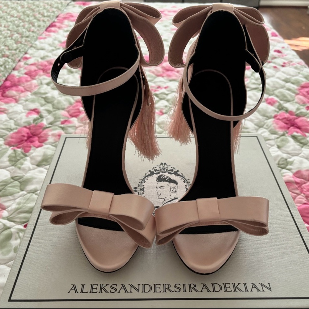 Blush Pink Bow Heels